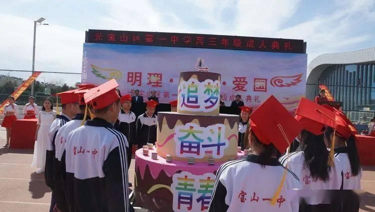 马斯克发布特斯拉“擎天柱”机器人视频