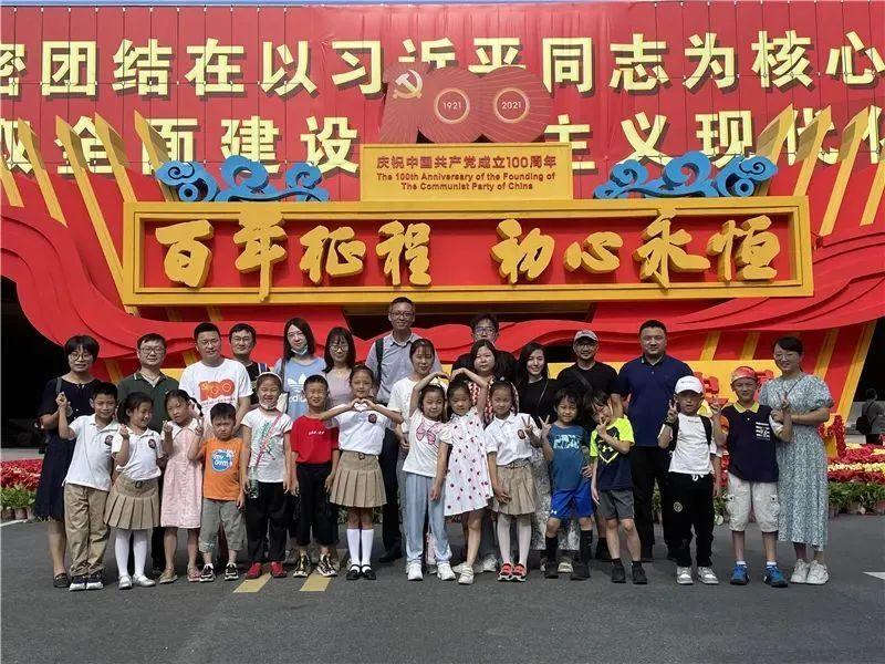 许凯聊98柔情版仙剑手舞足蹈 ,说胡歌和游戏版李逍遥一模一样