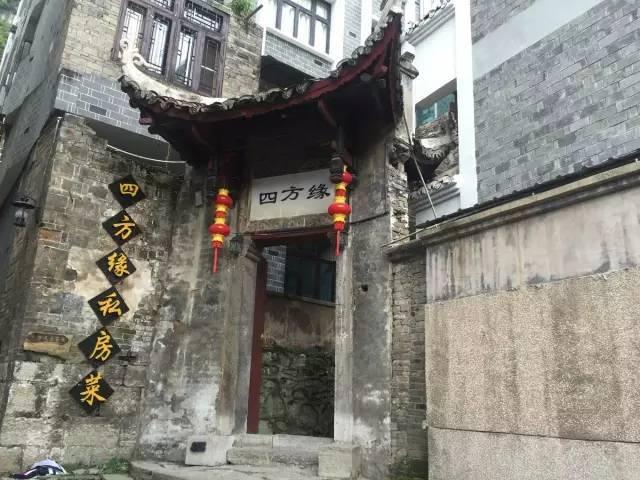 威廉王子与哈里王子原本情同手足,是什么原因让兄弟俩反目成仇?